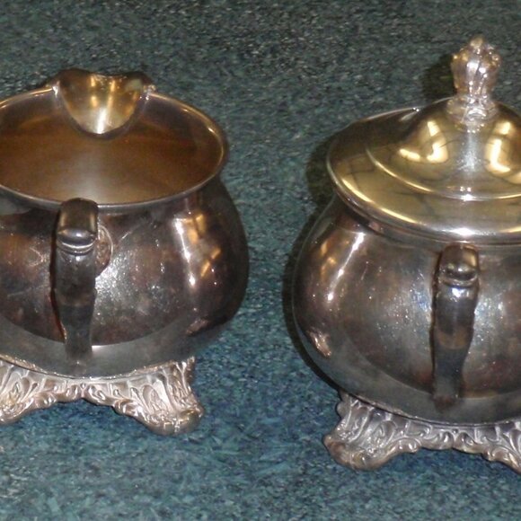 WM Rogers And Son Silver Plated Creamer and Sugar Bowl Victorian Rose 1903 1904 - Picture 4 of 7